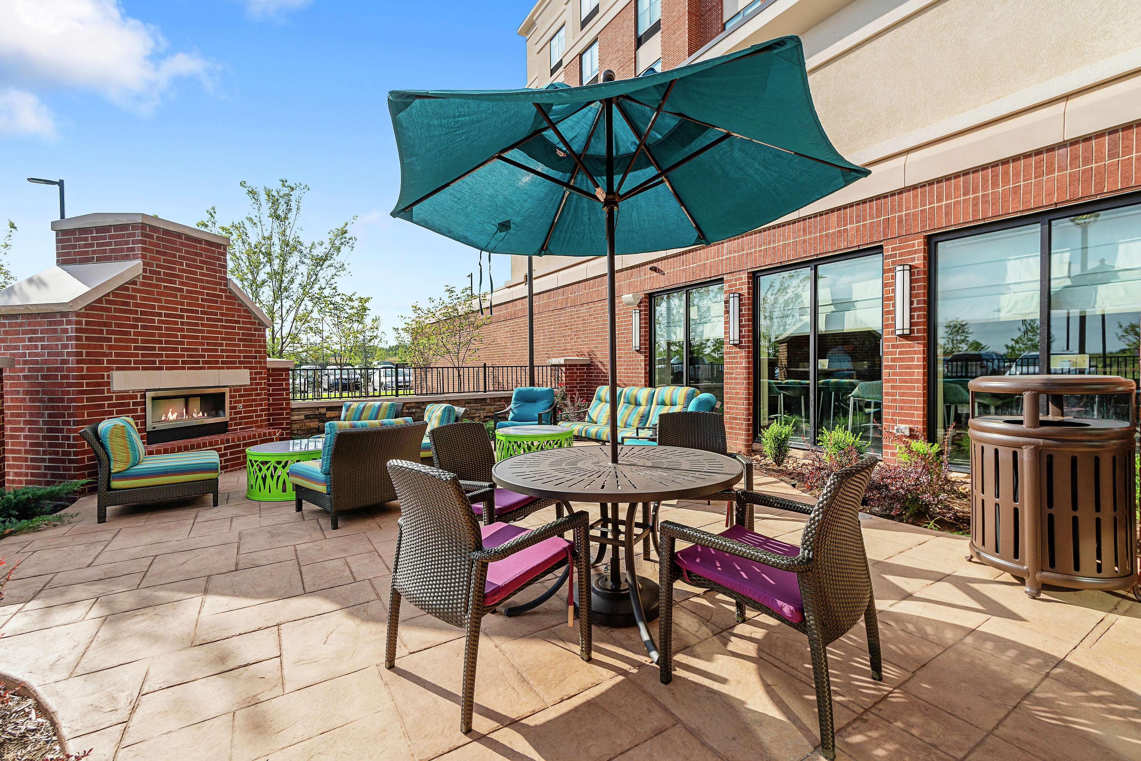 Hilton Garden Inn Edmond/Oklahoma City North Exterior photo