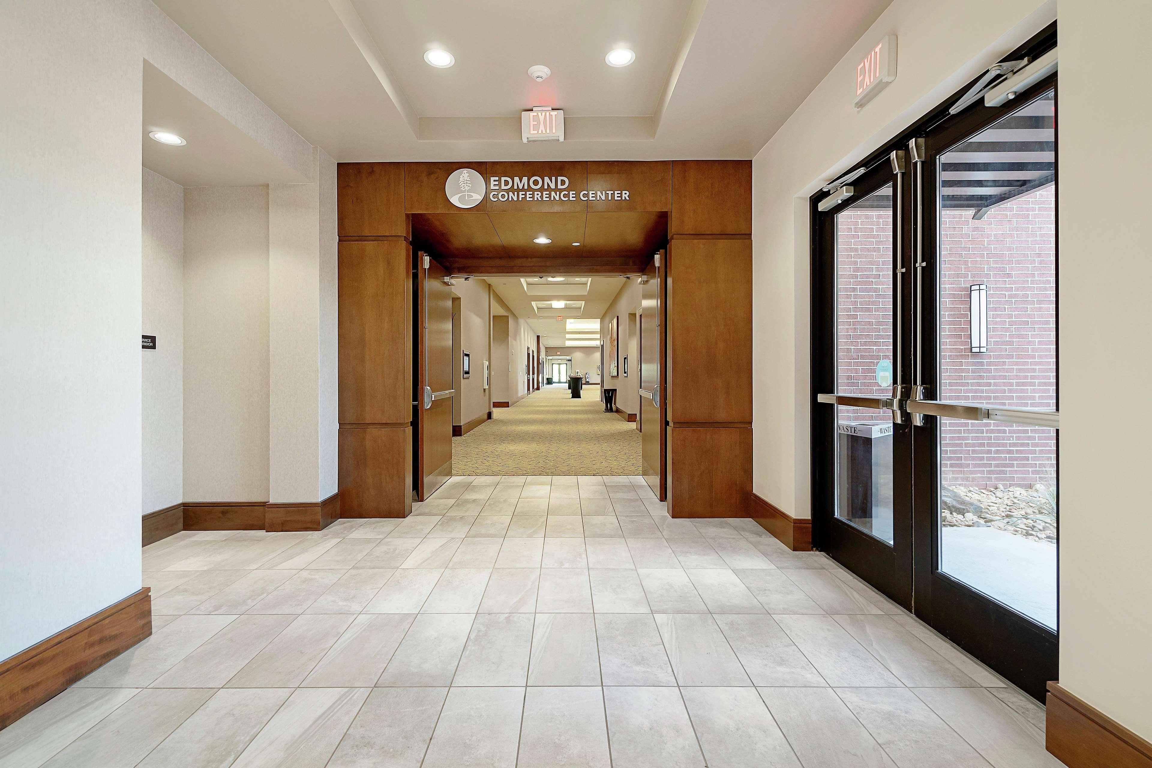 Hilton Garden Inn Edmond/Oklahoma City North Exterior photo