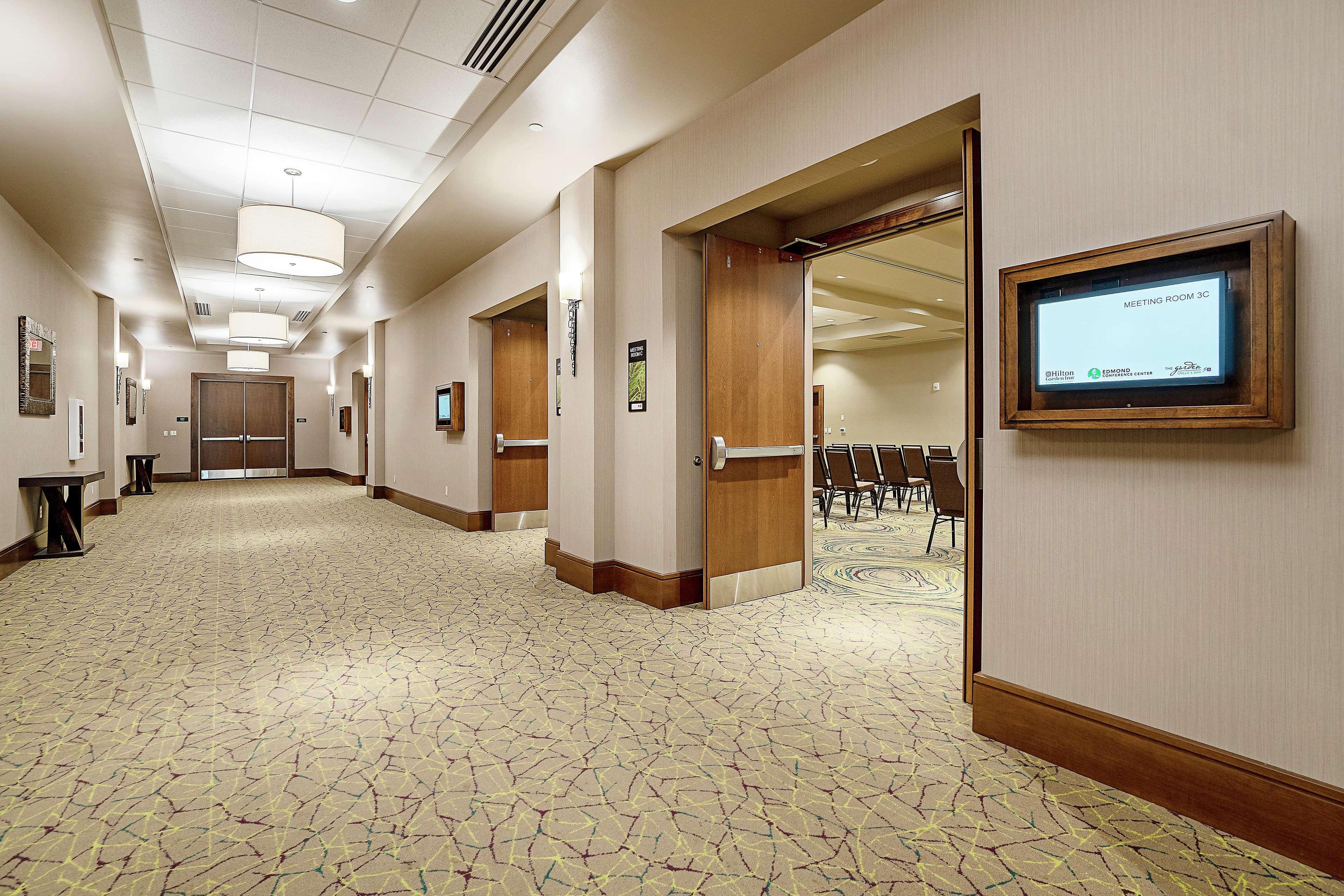Hilton Garden Inn Edmond/Oklahoma City North Exterior photo