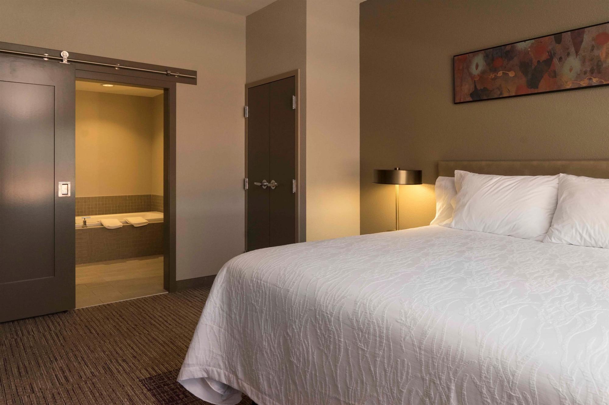 Hilton Garden Inn Edmond/Oklahoma City North Exterior photo